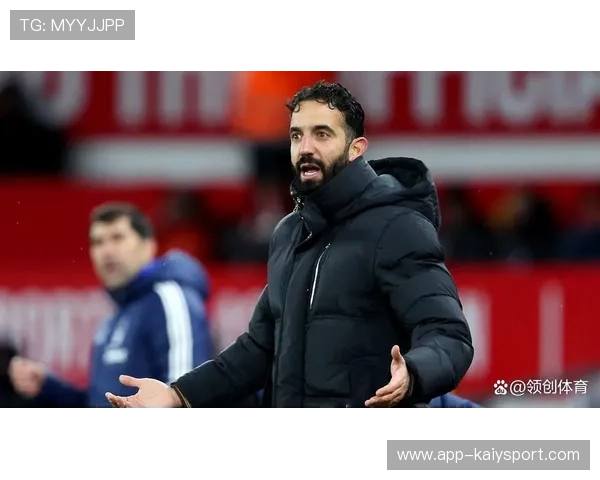 曼联队内会议曝光：五名球员怒怼主帅