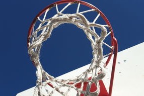 开云体育-爵士队冲击季后赛，青训成果丰硕，爵士队2021首发阵容