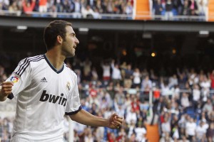 开云体育在线赛事直播-曼城强势进攻4-1大胜多特，继续保持欧冠小组赛全胜纪录，曼城4-2多特晋级欧冠4强